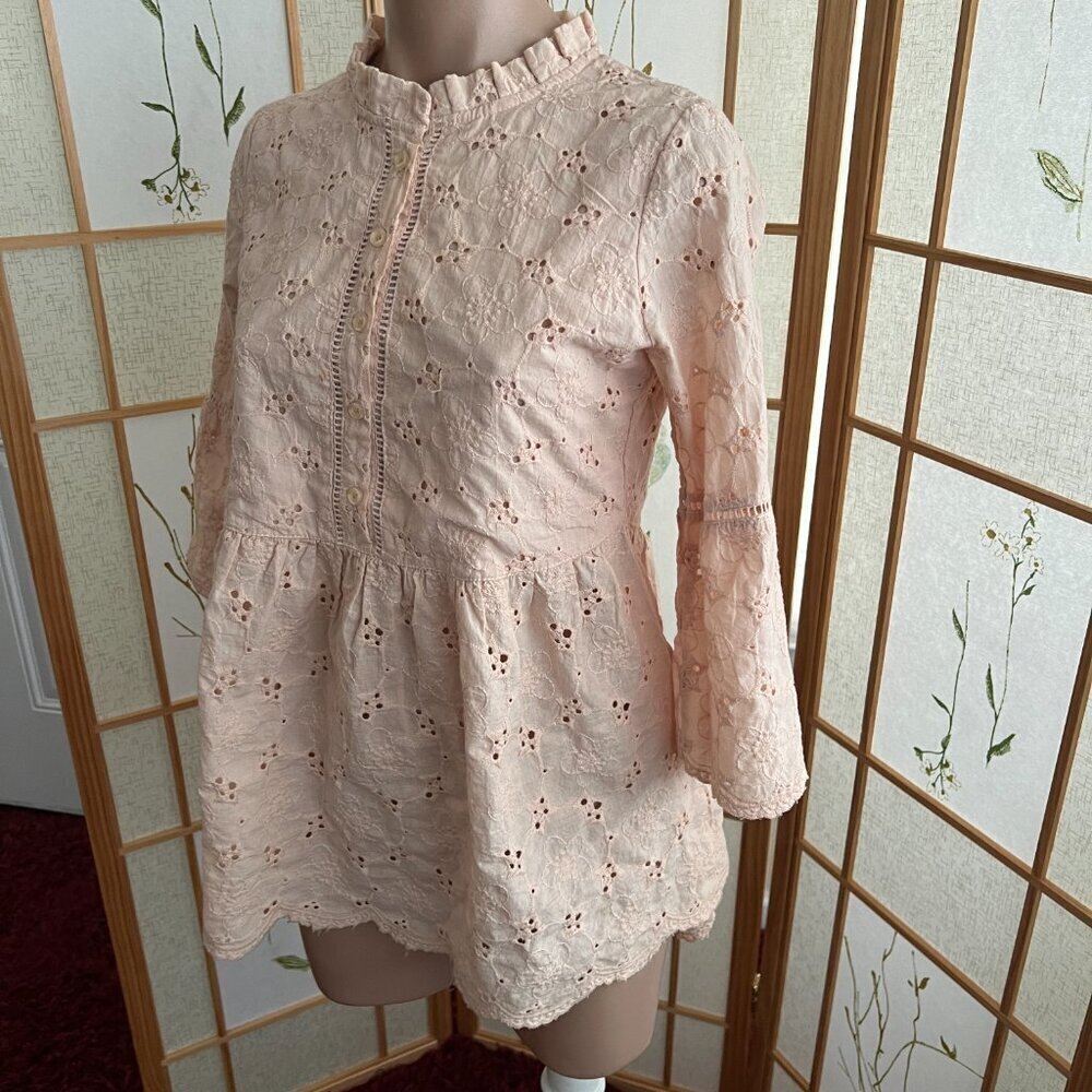 Tea N Rose Eyelet Floral Babydoll Blouse - Picture 2 of 9